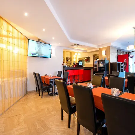 Duke Armeneasca Center Hotel