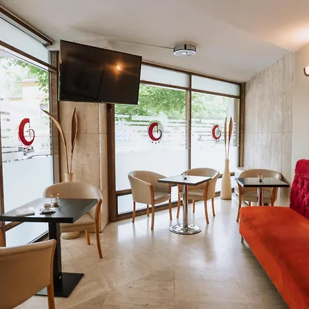 Duke Armeneasca Center 호텔 3*