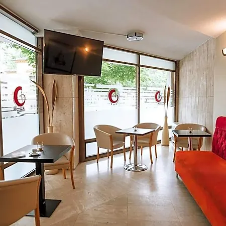 Duke Armeneasca By Olala! Bukarest
