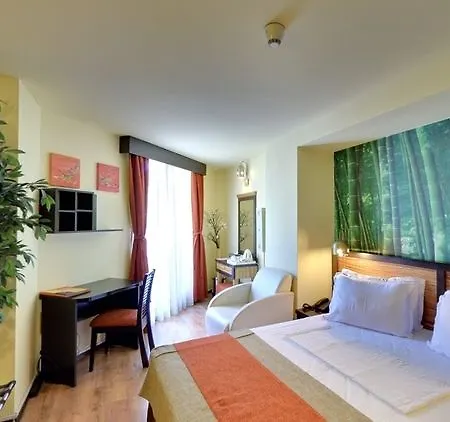Duke Armeneasca Center - Ex Tempo Hotell