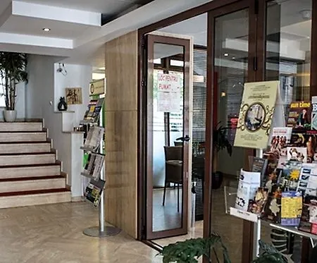 Duke Armeneasca Center - Ex Tempo Hotell 3*