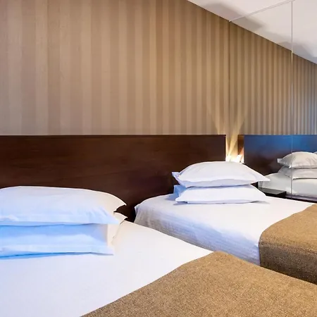 Hotell Duke Armeneasca Center - Ex Tempo