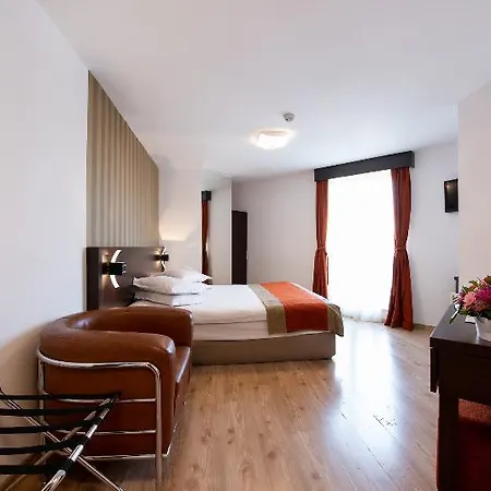 Duke Armeneasca Center Szálloda 3*