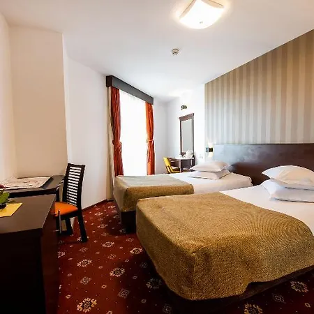 Hotell Duke Armeneasca Center - Ex Tempo 3*