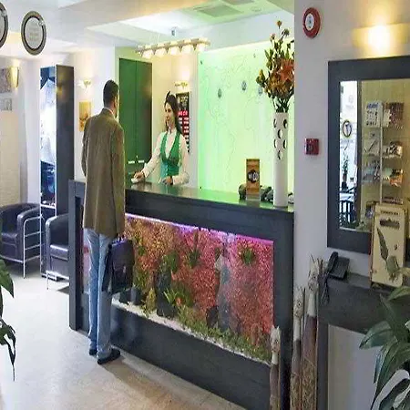 Hotel Duke Armeneasca Center