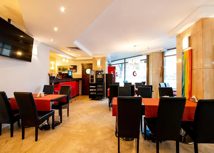 호텔 Duke Armeneasca Center