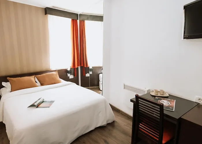 Duke Armeneasca Center 호텔 3*