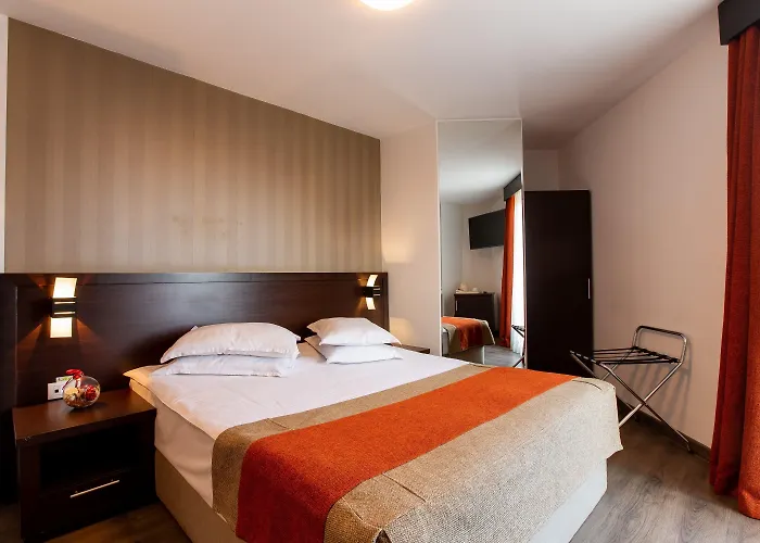 Duke Armeneasca Center Hotel