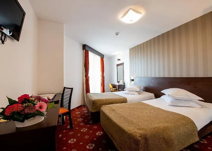 Duke Armeneasca Center 3*