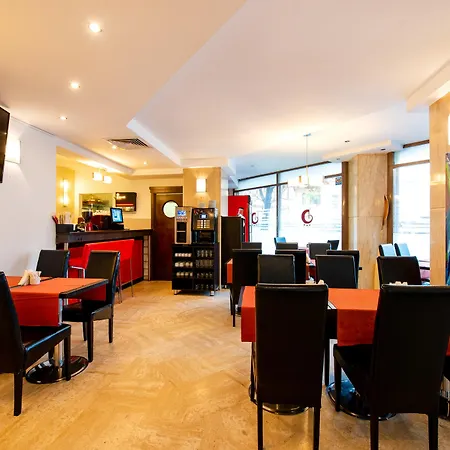 호텔 Duke Armeneasca Center