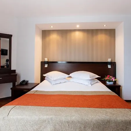 Duke Armeneasca Center - Ex Tempo Hotel