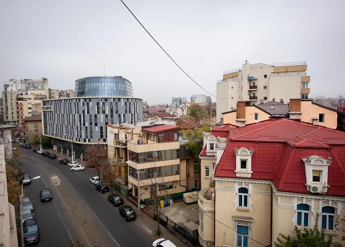 Duke Armeneasca Center 3*