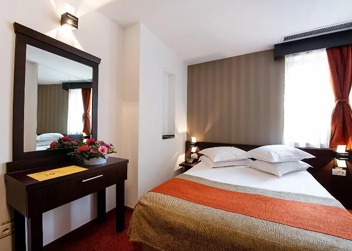 Hotell Duke Armeneasca Center